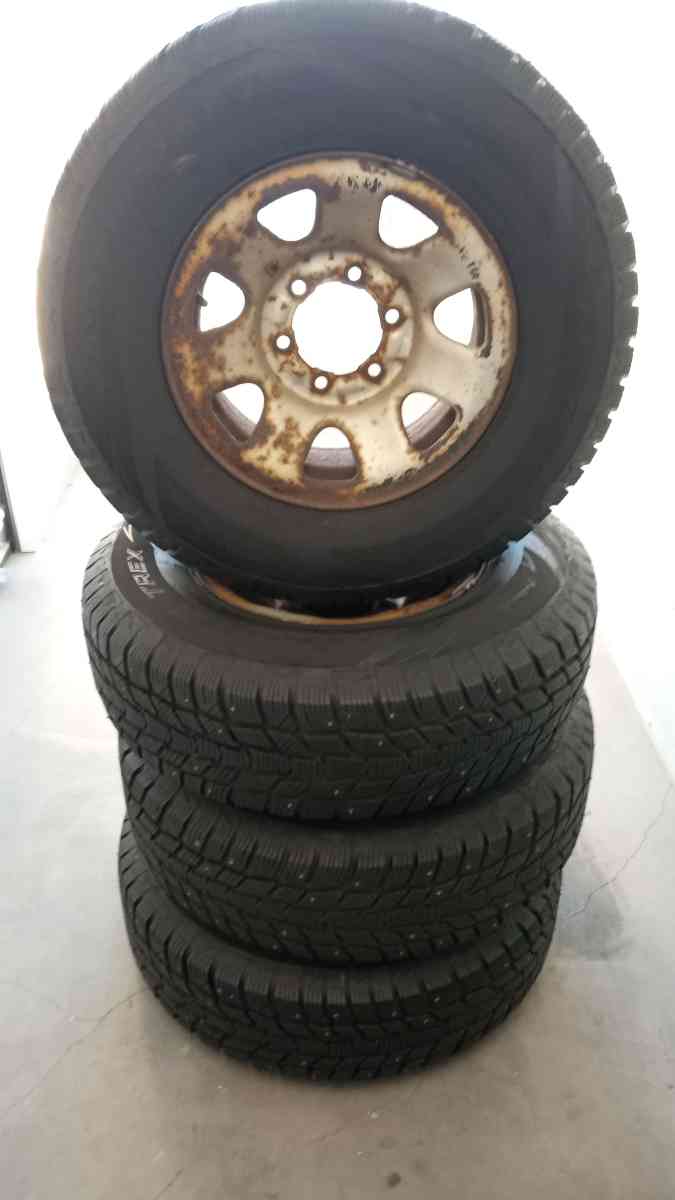 set of 4 tires and wheels R15 is for SNOW - Belmont, California - FleaMarketBay