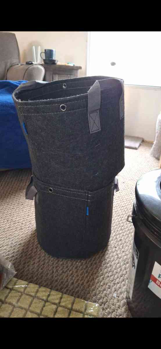 grow text and Supplies and More - Alicia, Arkansas - FleaMarketBay