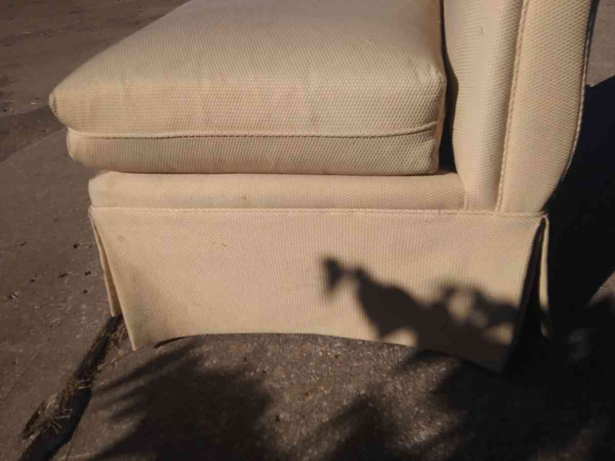 ottoman l shape chair - Raymore, Missouri - FleaMarketBay