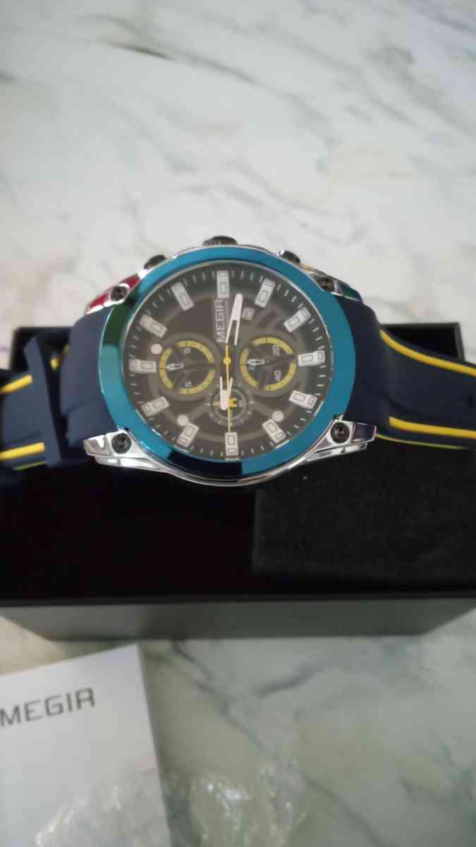 the new watch of battery - Belmont, California - FleaMarketBay