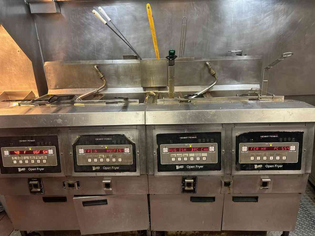 4 Set Fryer - Rocky Mount, North Carolina - FleaMarketBay