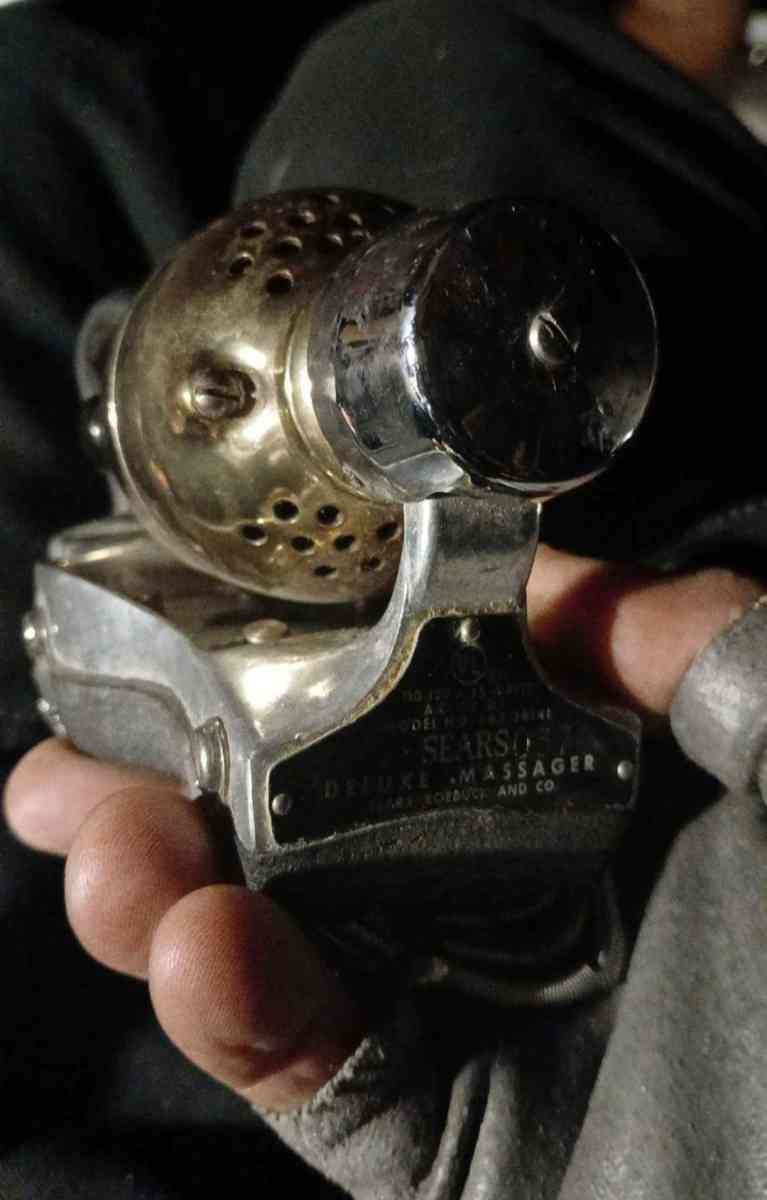 Sears Deluxe Electric Massager Clean Model 66328140 Working - Dayton, Ohio