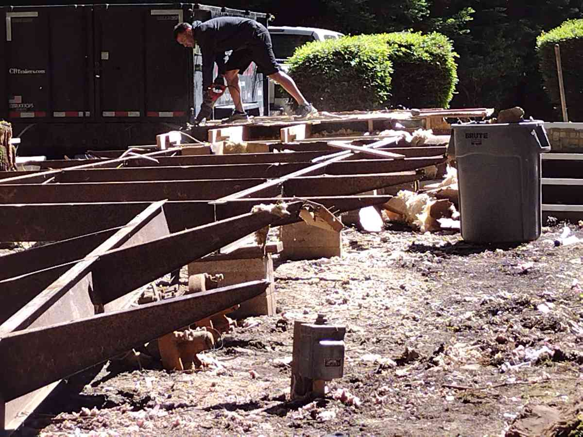 junk hauling and removal service - Santa Rosa, California - FleaMarketBay