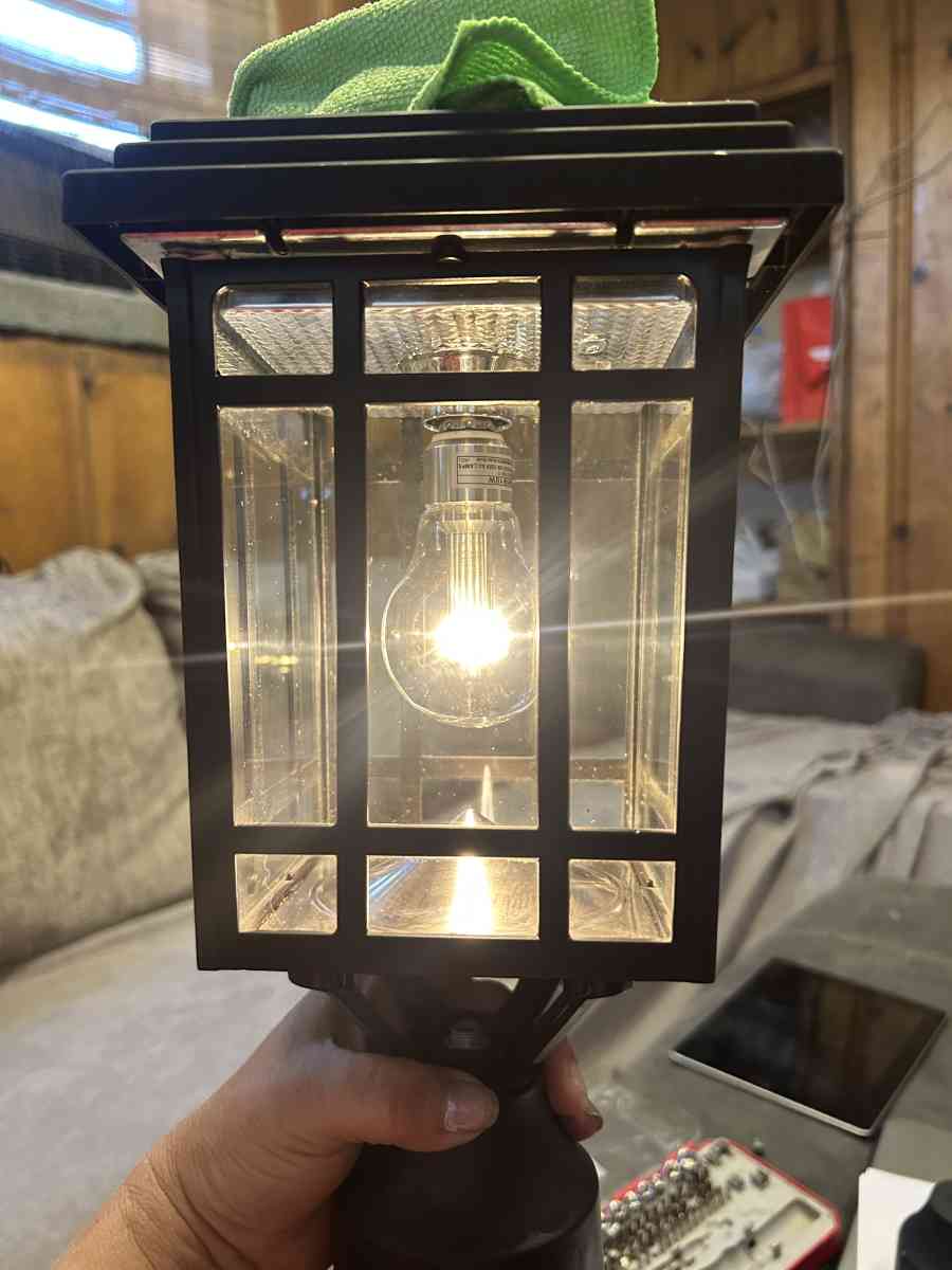 GORGEOUS GAMA SONIC PRAIRIE BULD SOLAR LIGHTS - Kansas City, Missouri - FleaMarketBay