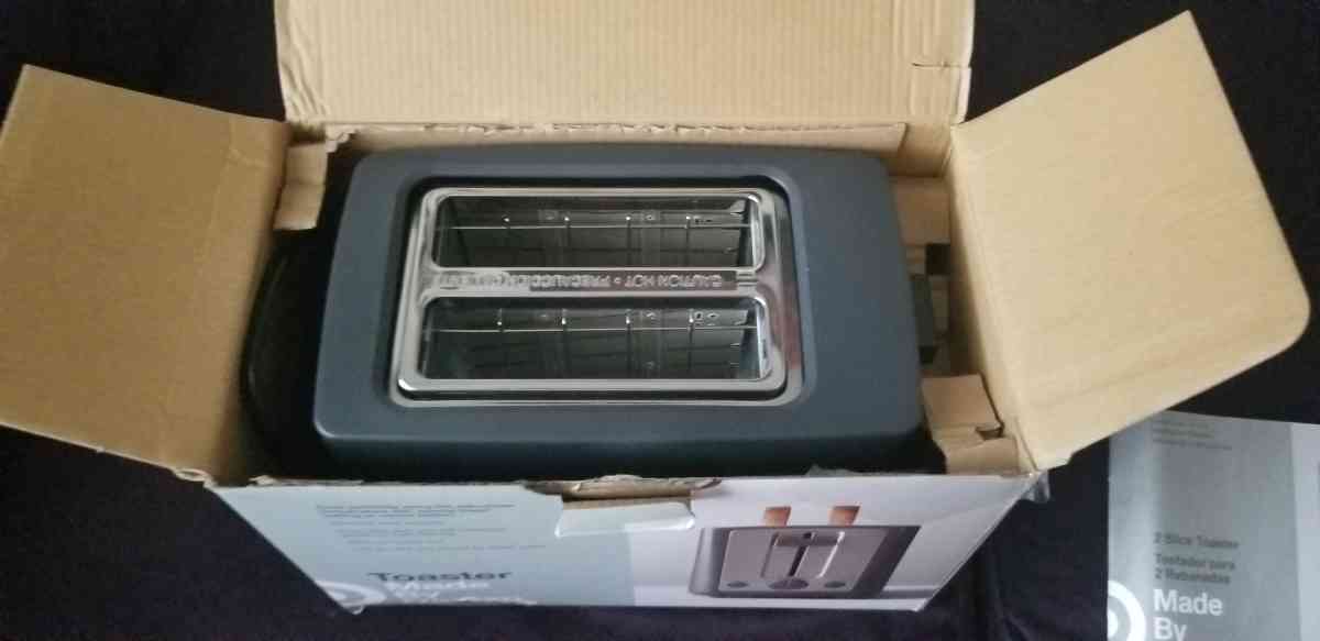 toaster  Target brand new - Mount Juliet, Tennessee - FleaMarketBay