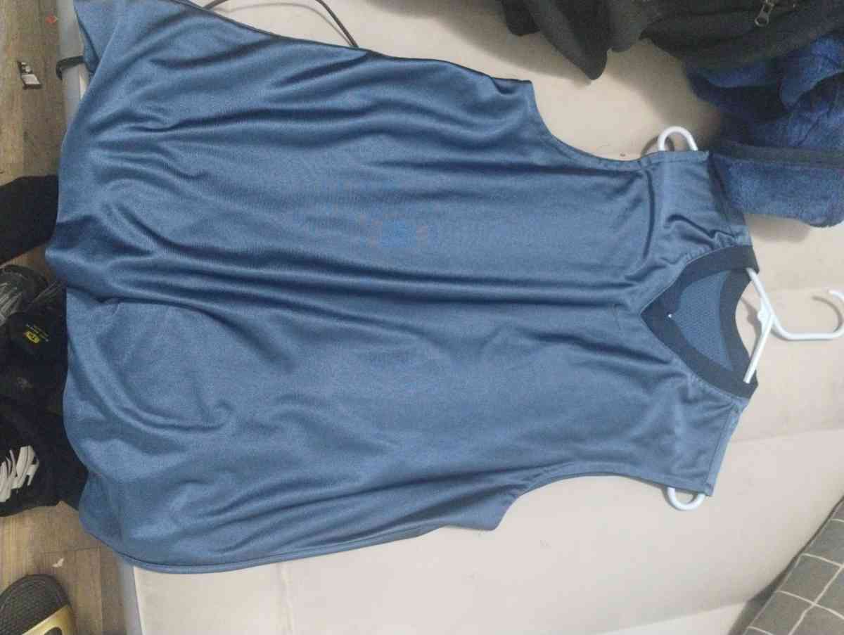 mens  Nike t top