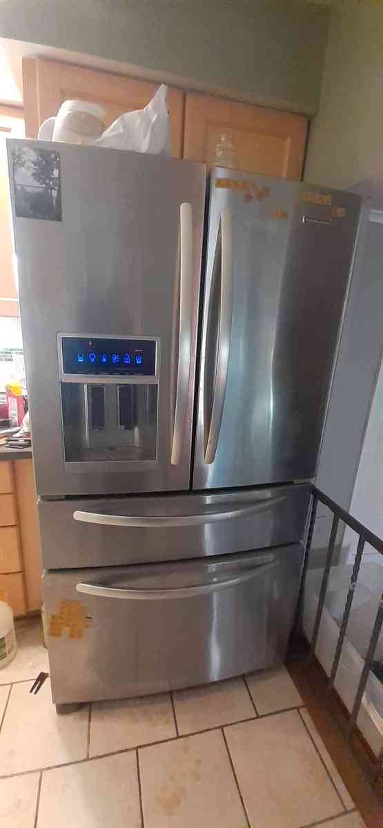 refrigerator sold - Rochester, New York