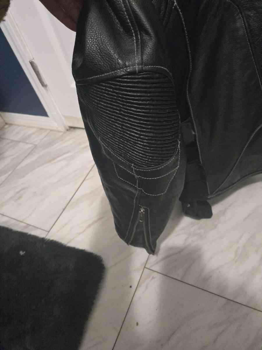 mens HarleyDavidson leather jacket - South Lebanon, Ohio - FleaMarketBay