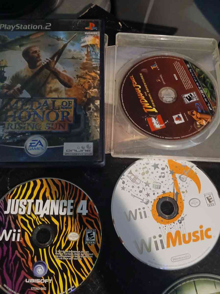 video games - Lithia, Florida - FleaMarketBay