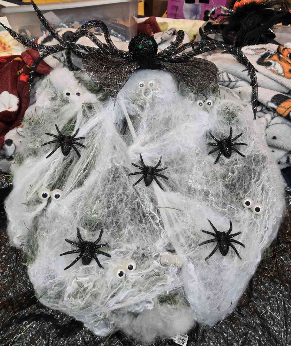 wreaths - West Point, Illinois - FleaMarketBay