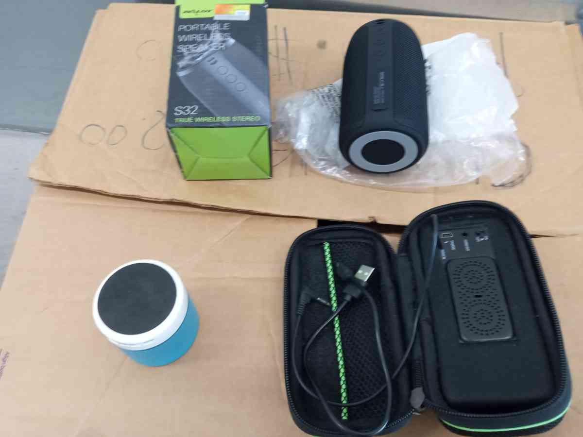 the 3 portables speaker - Belmont, California - FleaMarketBay