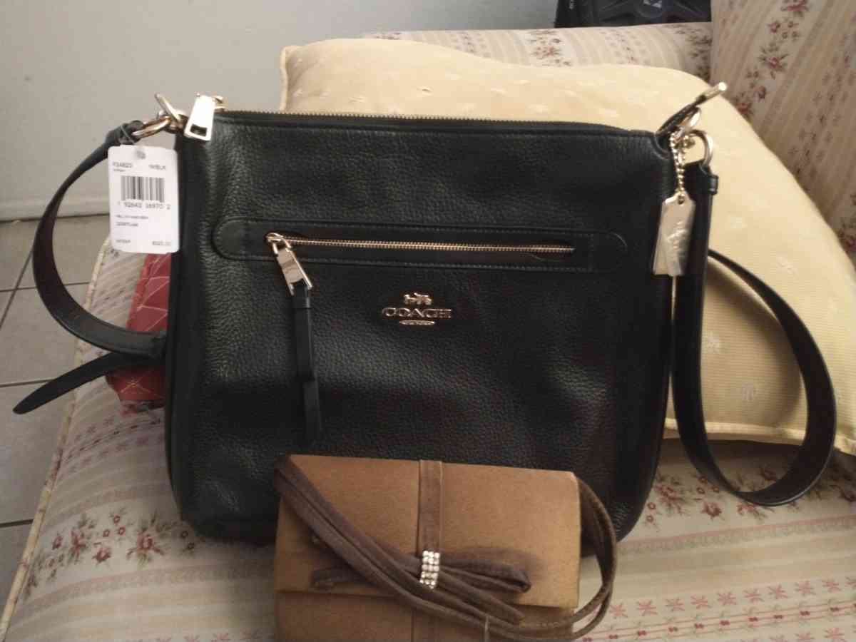 Coach New York woman Purse - Bakersfield, California - FleaMarketBay