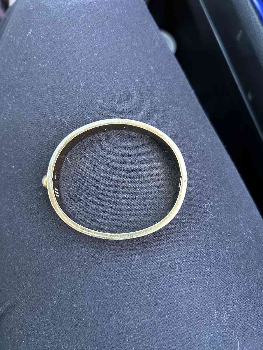 LUIS VUITTON BRACELET - Kansas City, Missouri - FleaMarketBay