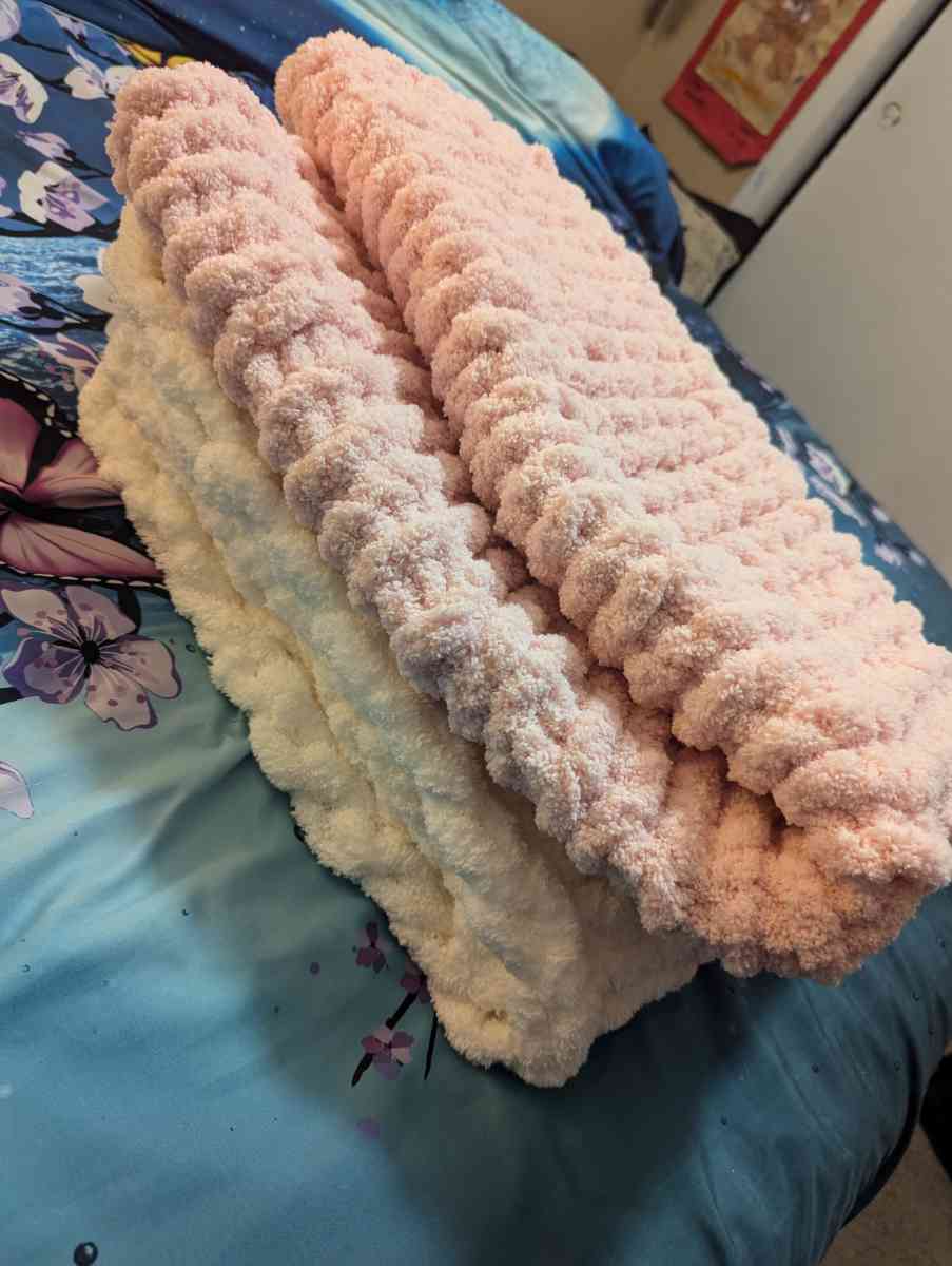 blanket - Blanchard, Louisiana - FleaMarketBay