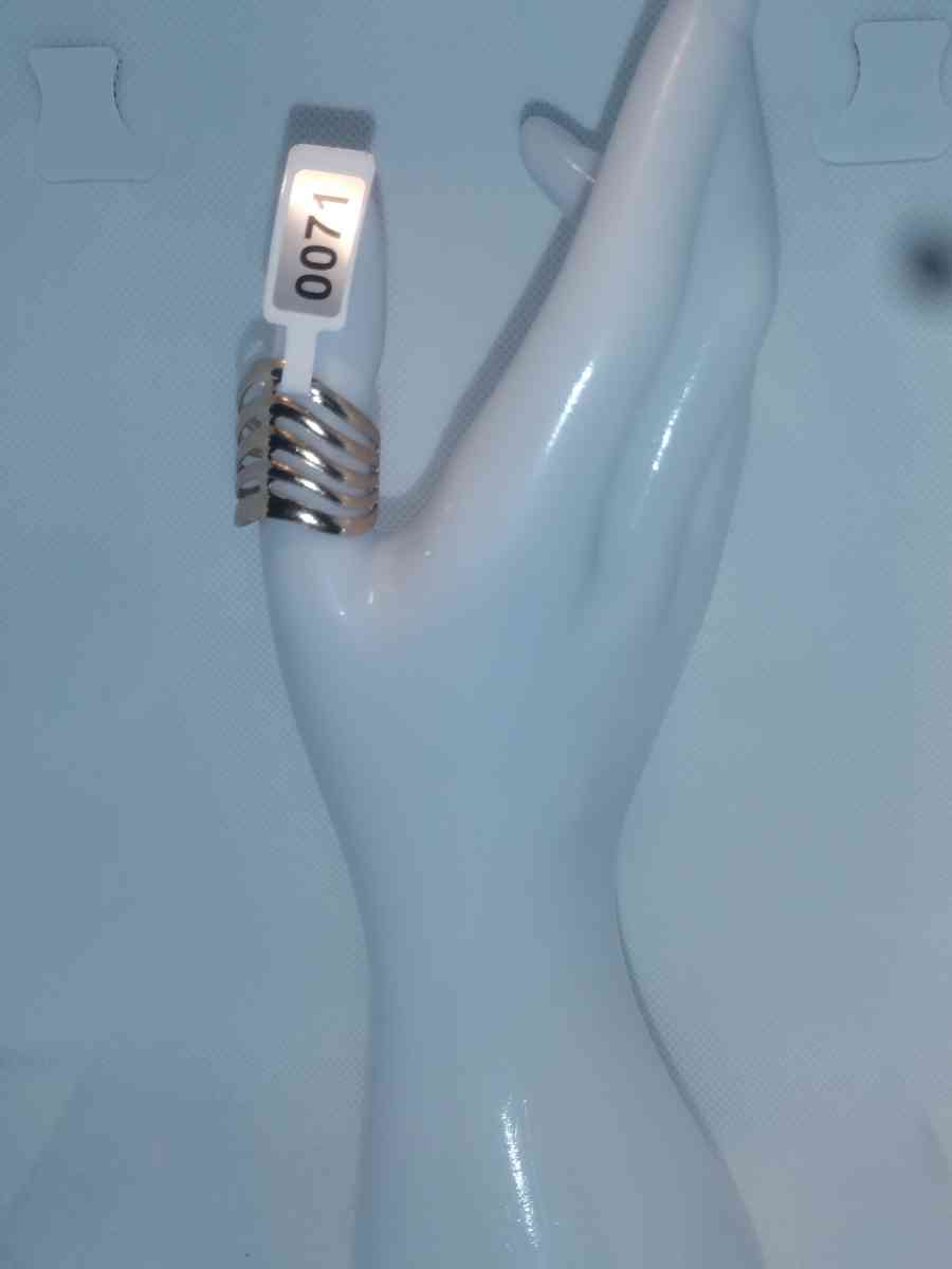 Roundup Chic Rhinestone Ring - Roanoke, Virginia