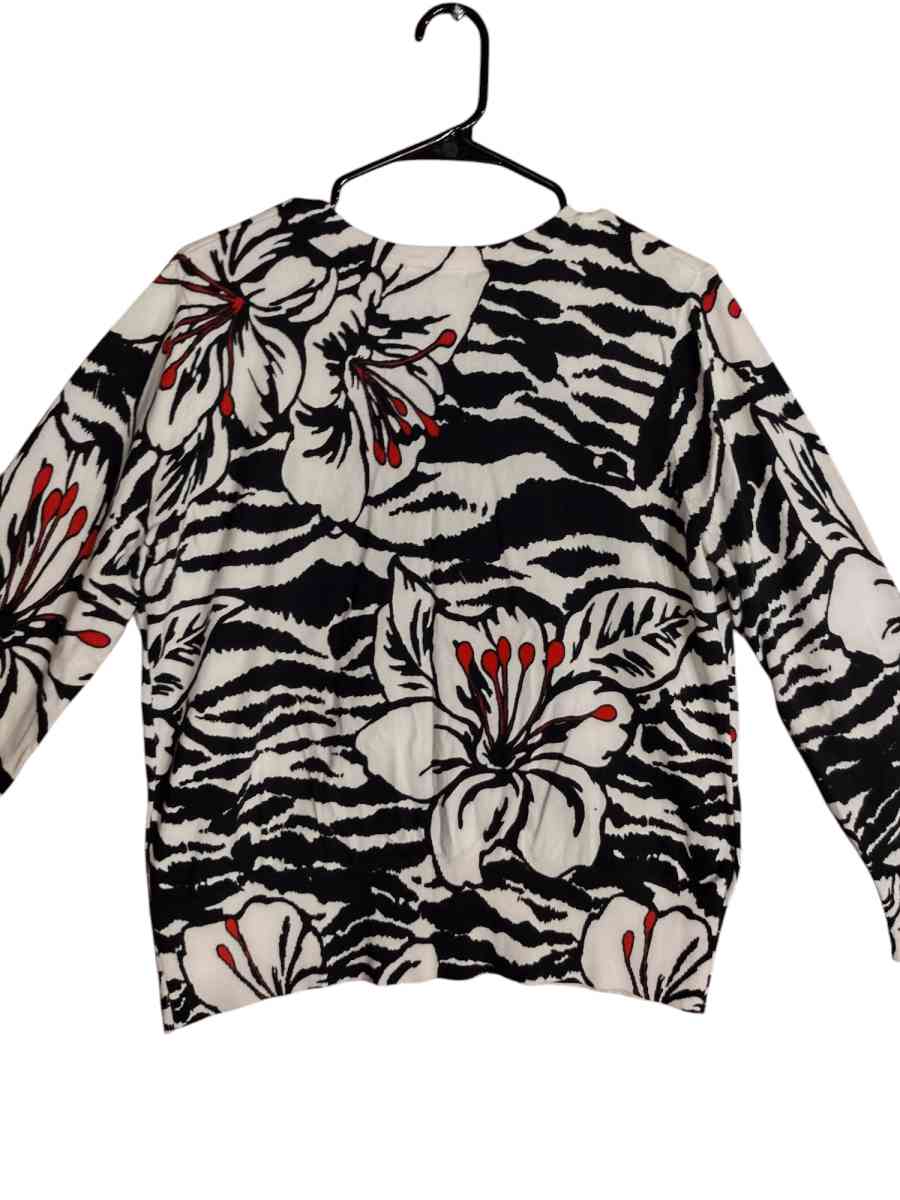 Carole little black and white flower design jacket size 1x - Saint Louis, Missouri