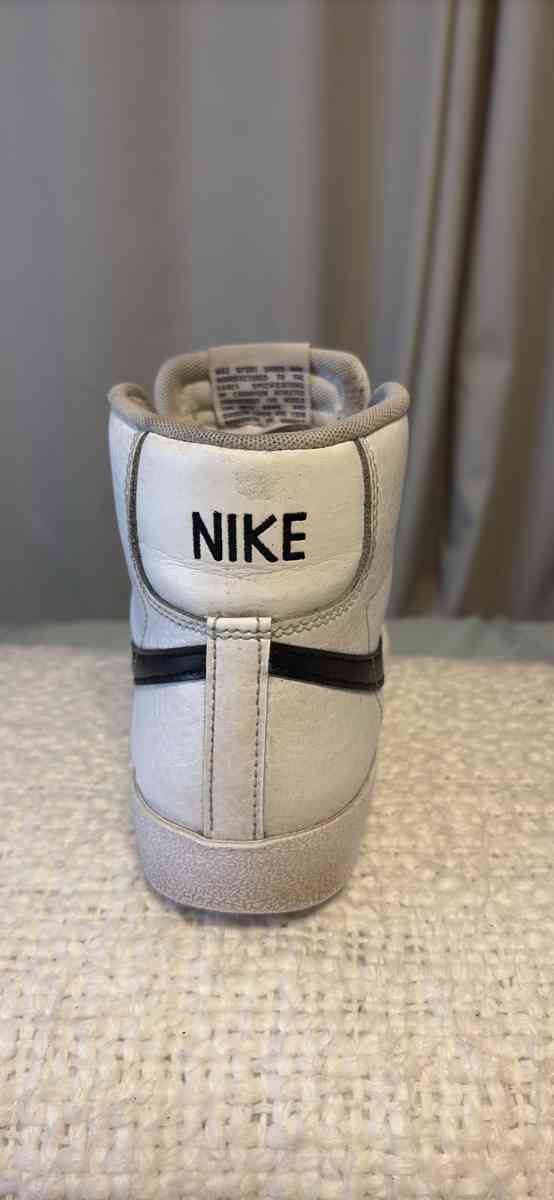 Nike blazers sneakers - Sarasota, Florida - FleaMarketBay