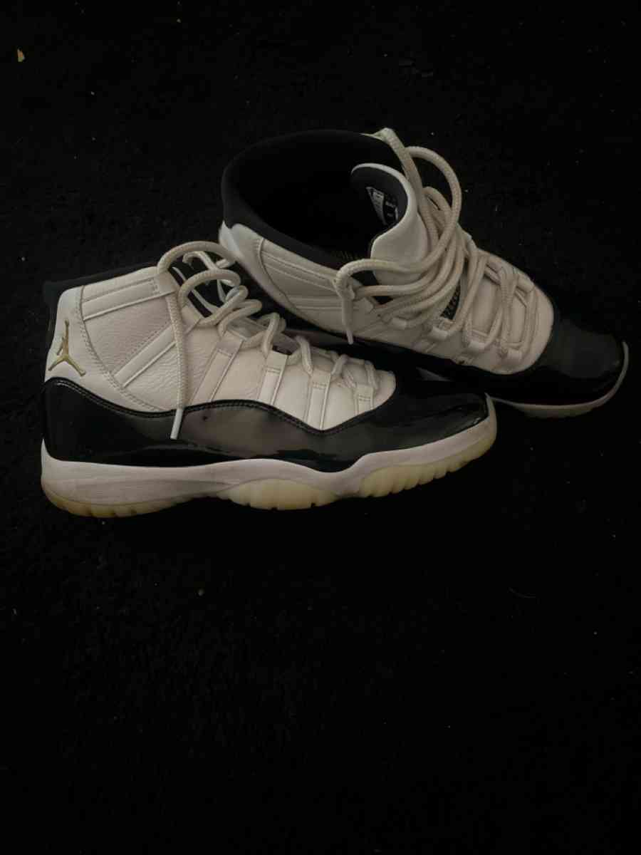 Air Jordan 11 Retro Concord  Defining Moments Pack  White  M - Decatur, Georgia