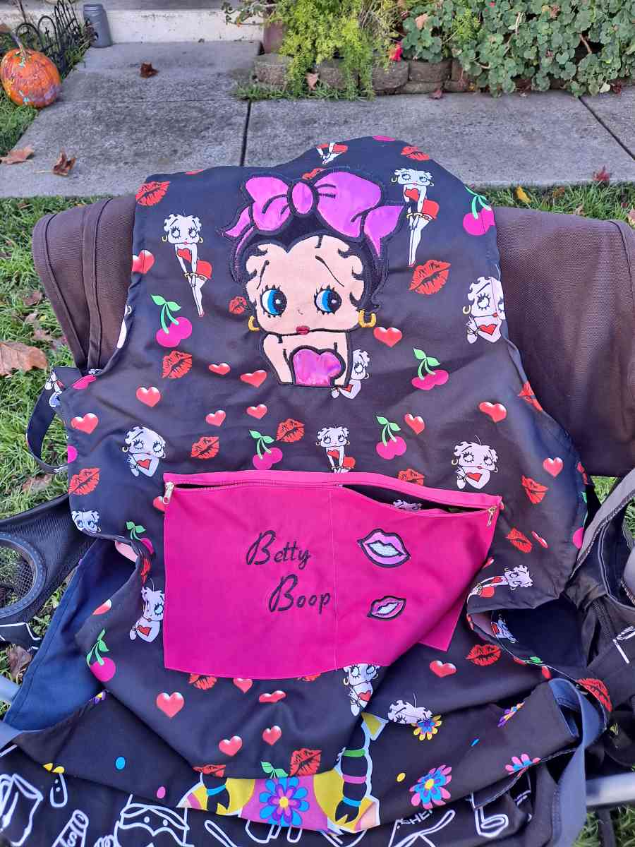 Mandiles echo a mano handmade aprons - Palo Alto, California - FleaMarketBay