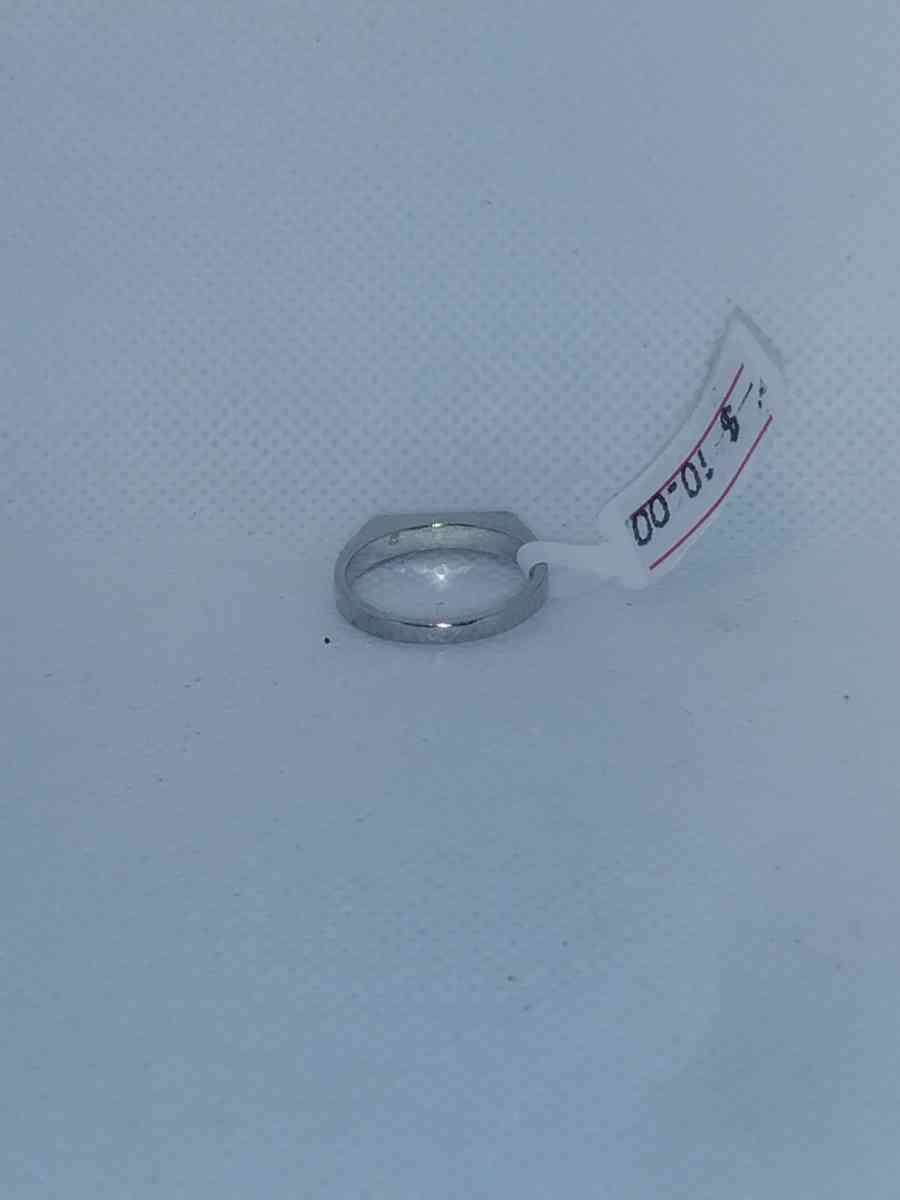 Black Rectangle Retro Geometric Ring - Roanoke, Virginia - FleaMarketBay