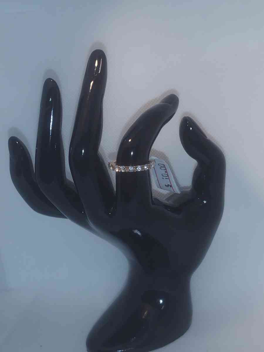 Medium White Stones Chic Rhinestone Ring - Roanoke, Virginia - FleaMarketBay