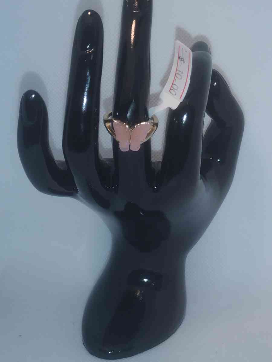 Butterfly Sparkles Chic Rhinestone Ring - Roanoke, Virginia - FleaMarketBay