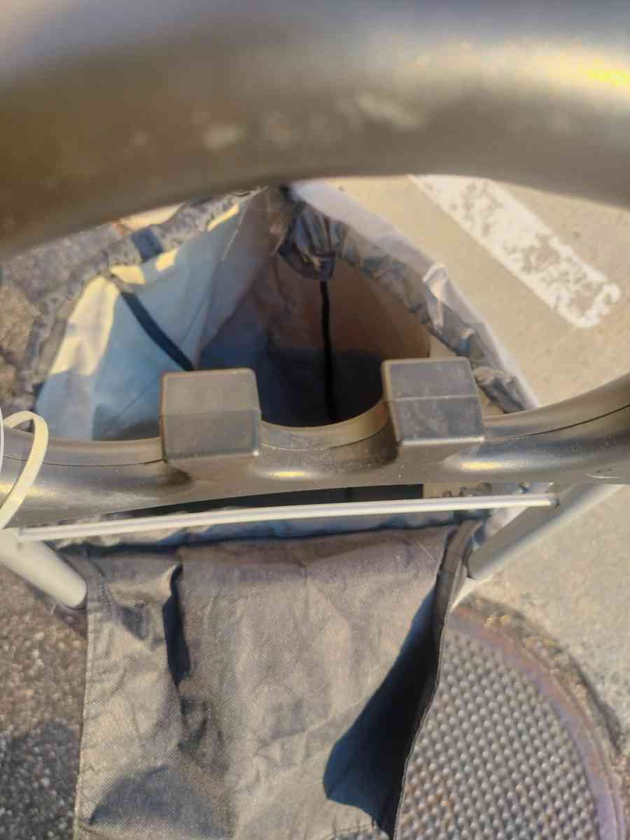 Portable MedLarge Capacity Light Wt Shopping Dolly Trolley - Farmingdale, New York - FleaMarketBay