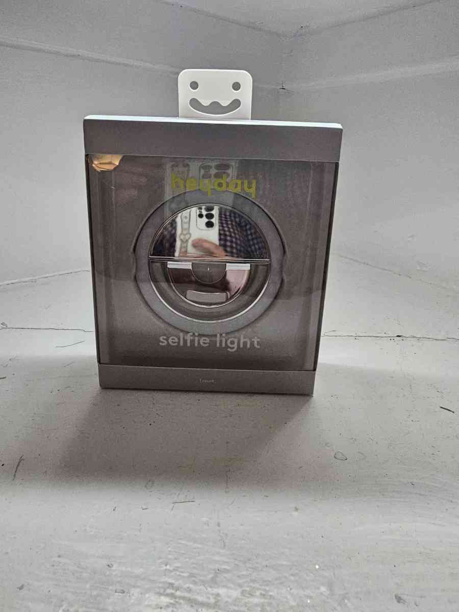 Heyday selfie light - Indianapolis, Indiana - FleaMarketBay