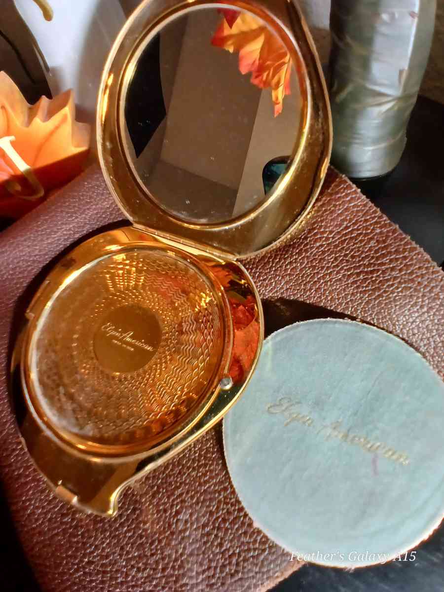 Vintage 1950s Elgin American Compact Gold Tone - Murfreesboro, Tennessee - FleaMarketBay