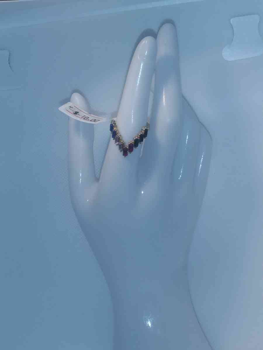 Multi Colored V Shape Chic Rhinestone Ring - Roanoke, Virginia