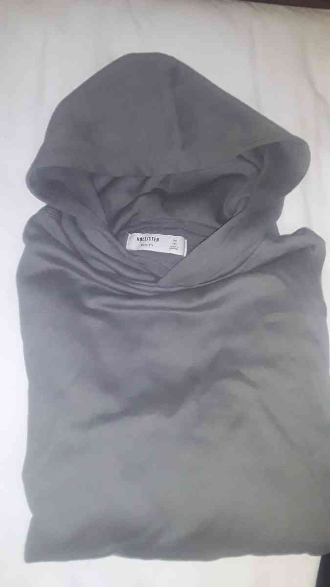 Hollister hoodie - Santa Rosa, California