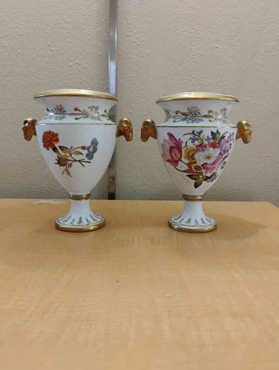 Dreamy Rare Chelsea House Botanical Mantle Tulip Bulb Orchid - Hurst, Texas - FleaMarketBay