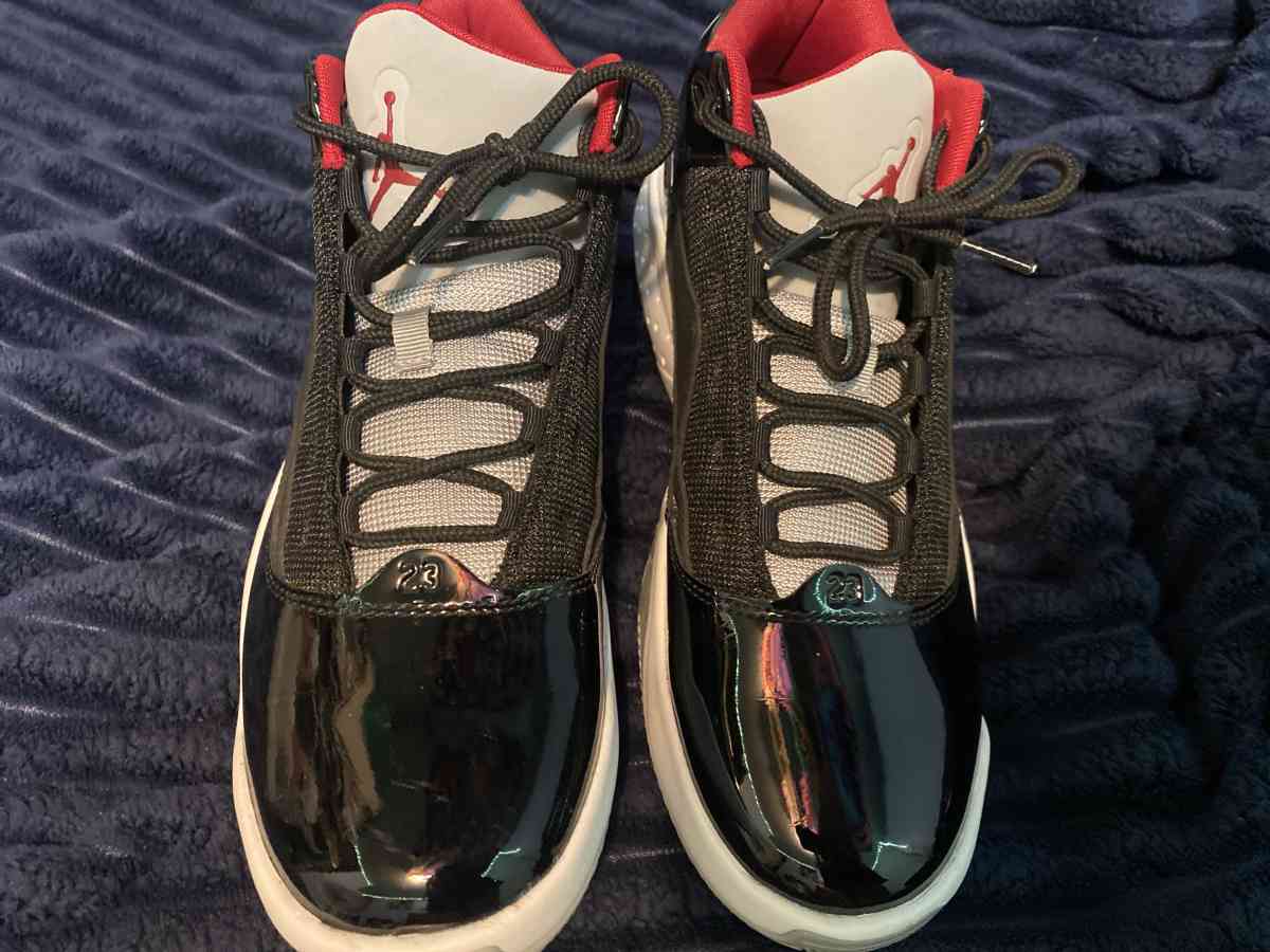 Im selling Jordan shoes - Clearwater, Florida - FleaMarketBay