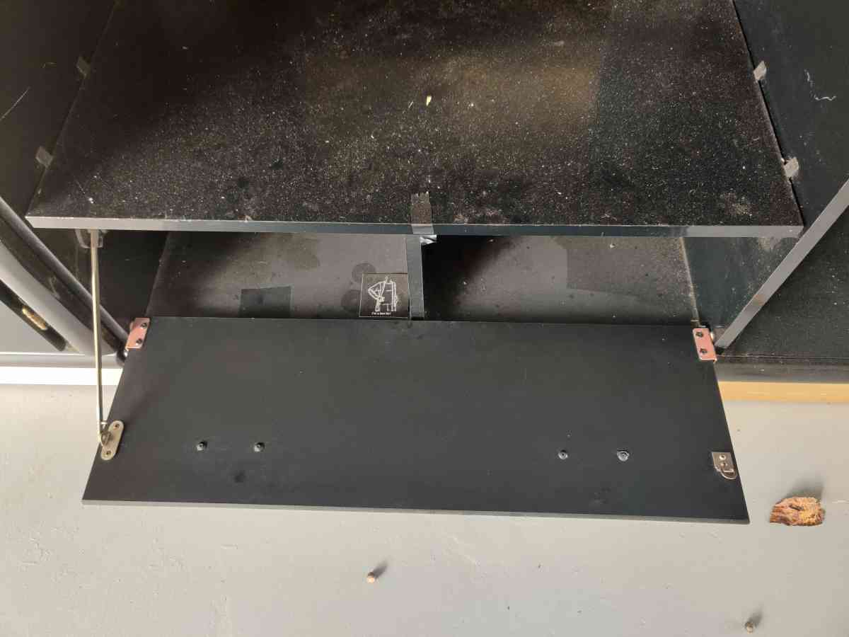 Black Entertainment Center - Morrow, Georgia - FleaMarketBay