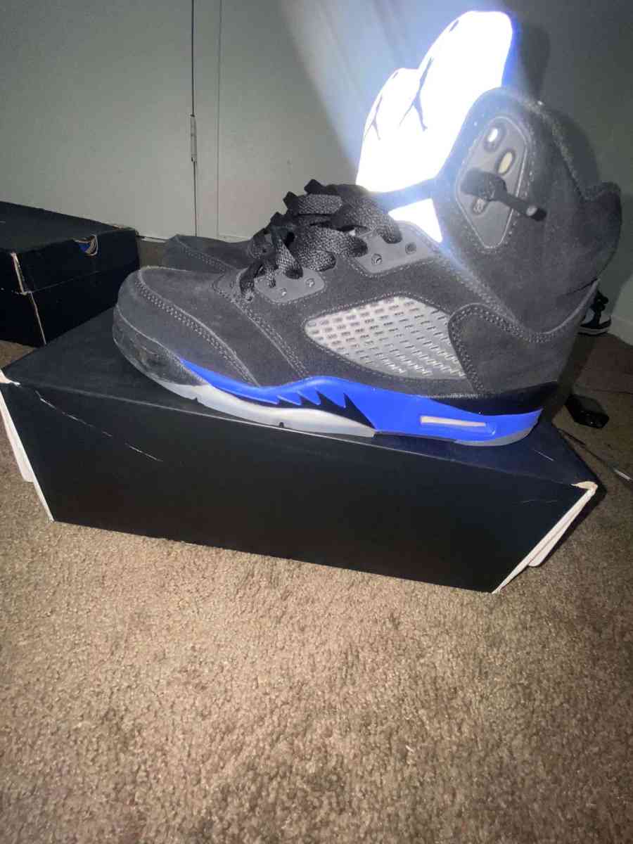 Racer Blue Jordan 5 - Admire, Kansas - FleaMarketBay