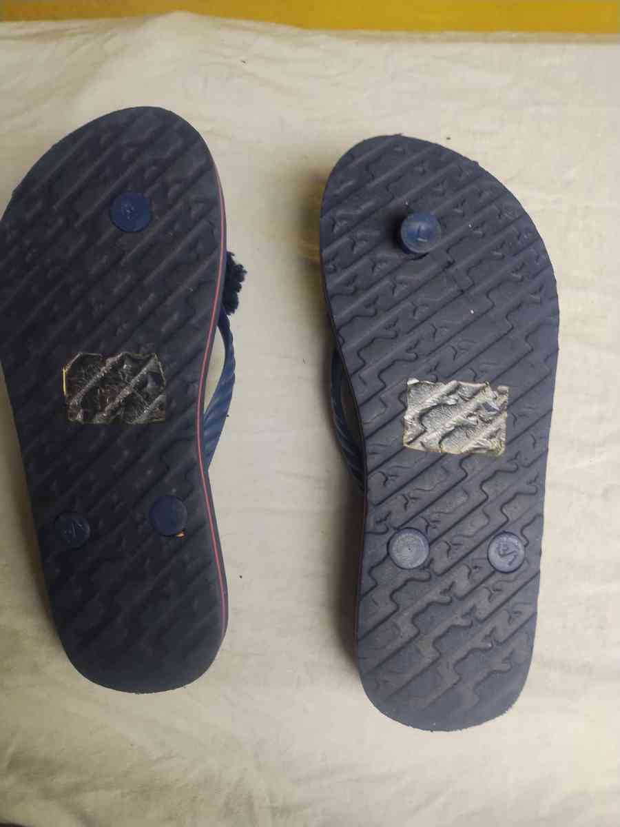 Vineyard Vines Sandals Size 13 - Kirkwood, Delaware - FleaMarketBay
