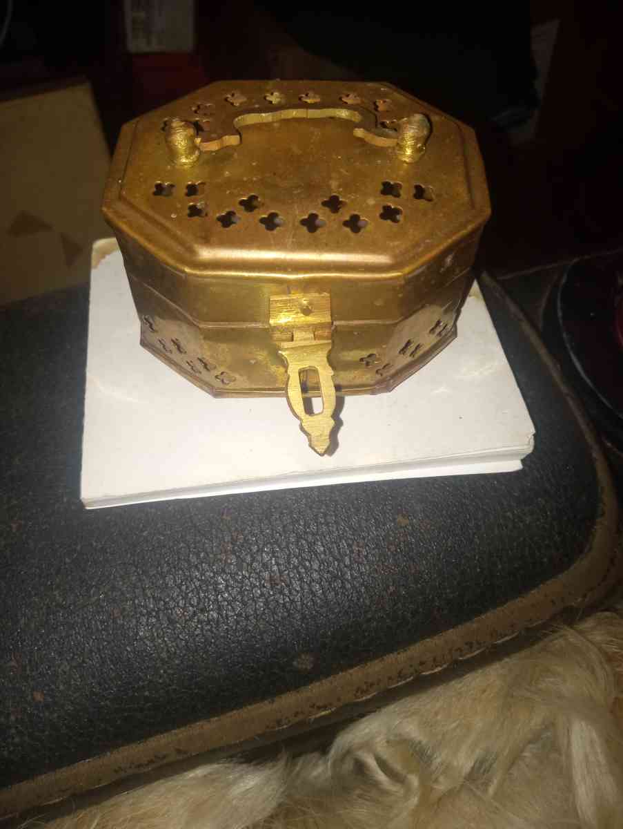 Vintage large Brass Cricket Box top swing handle front latch - Cleveland, Ohio - FleaMarketBay