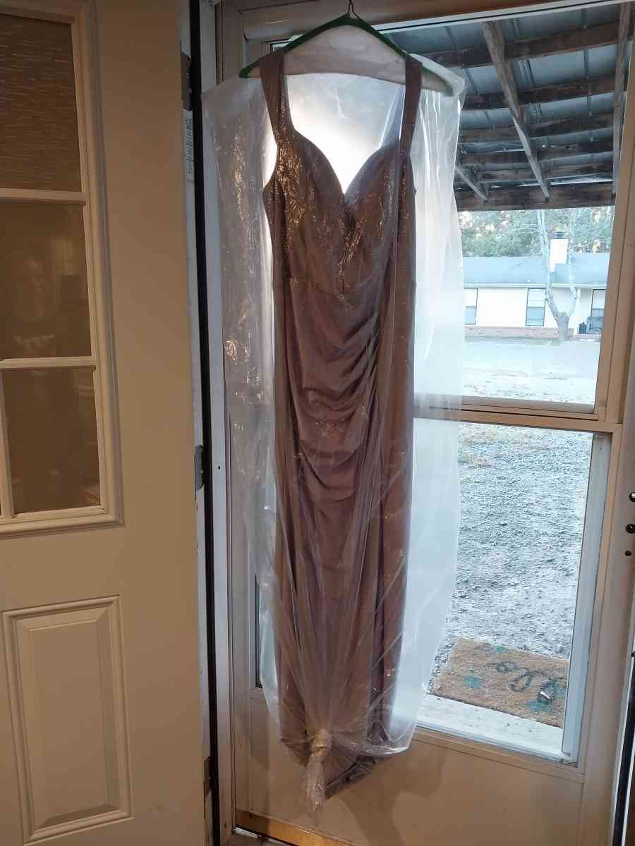 MULTI OCCASION NEVER WORN SIZE 15 JUNIORS FORMAL DRESS - Hendersonville, Tennessee - FleaMarketBay