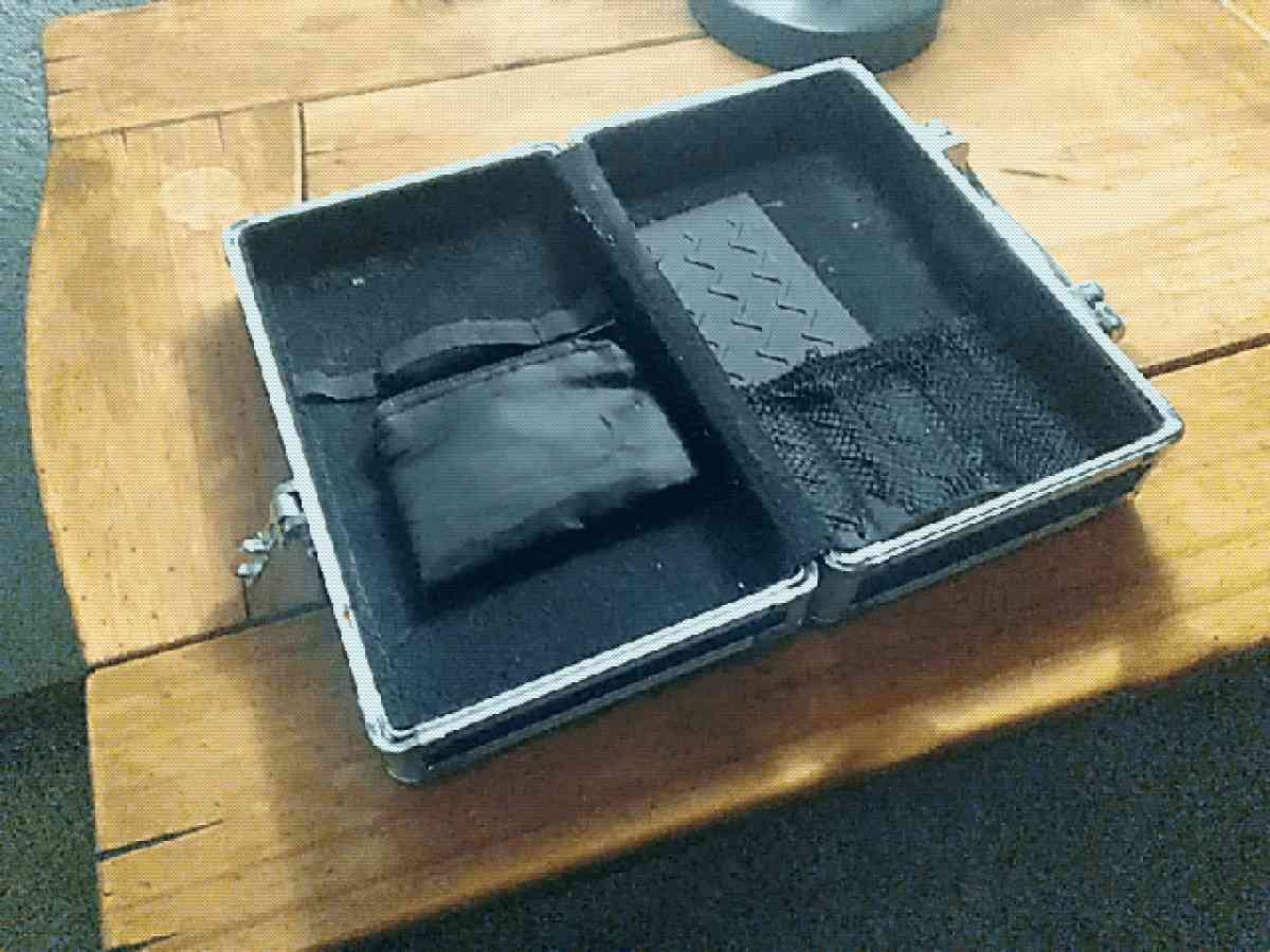 Vaultz Locking Medicine Case with Combination Lock - Aurora, Colorado - FleaMarketBay