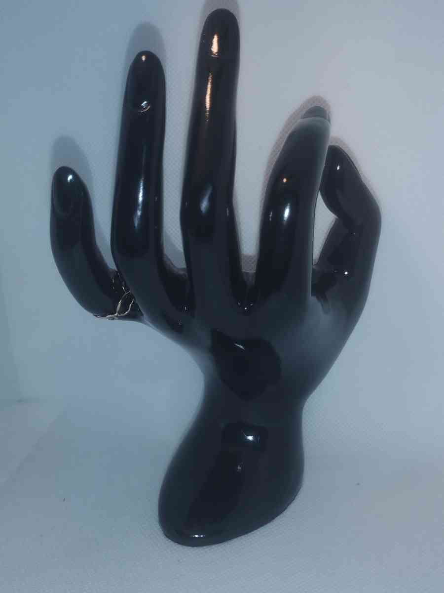 Open Heart Chic Rhinestone Ring - Roanoke, Virginia - FleaMarketBay