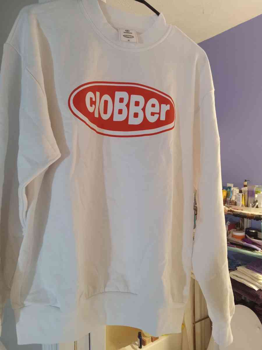 designer insomniac crew neck sweater size Medium - Terre Haute, Indiana - FleaMarketBay