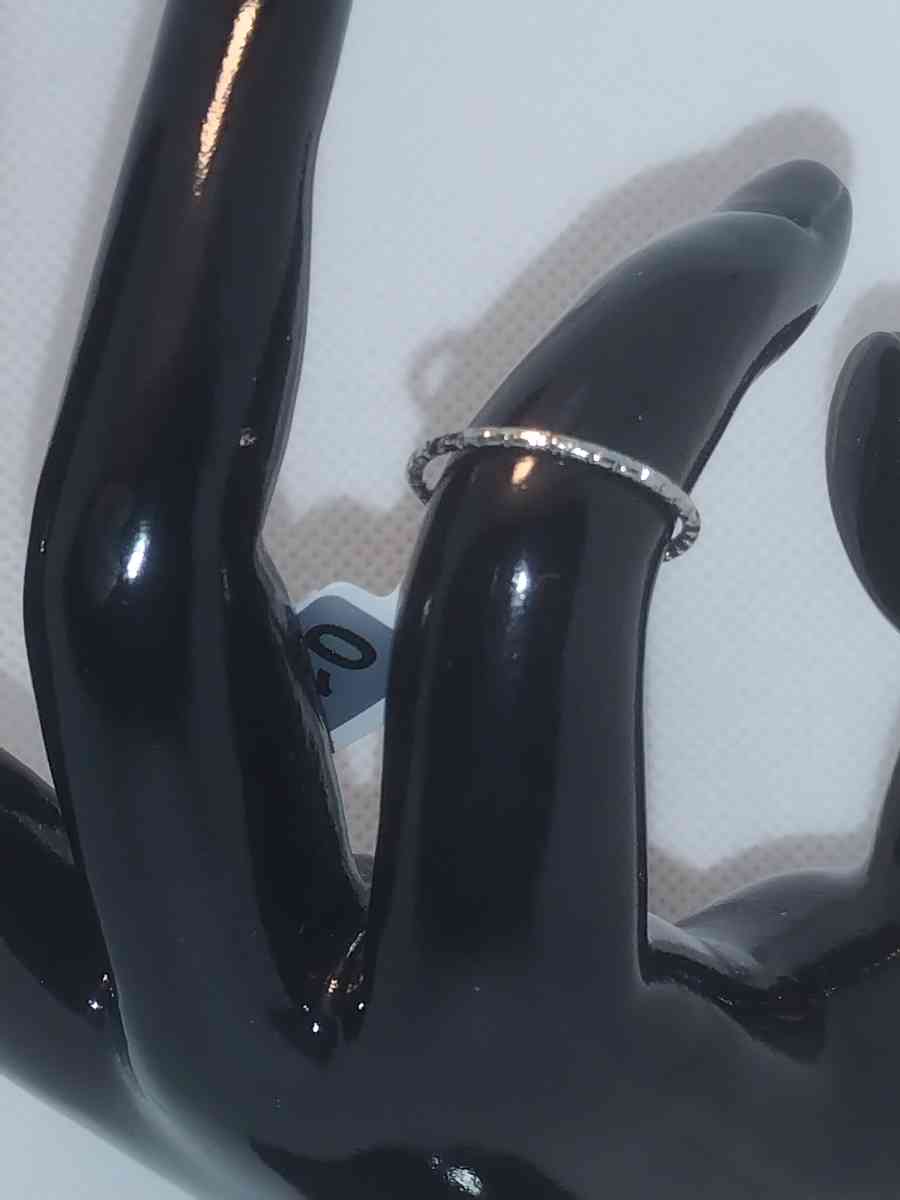 Ridged Band Ring RG - Roanoke, Virginia - FleaMarketBay