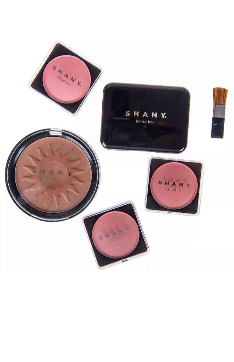 Shany carry all trunk Makeup - North Miami Beach, Florida - FleaMarketBay