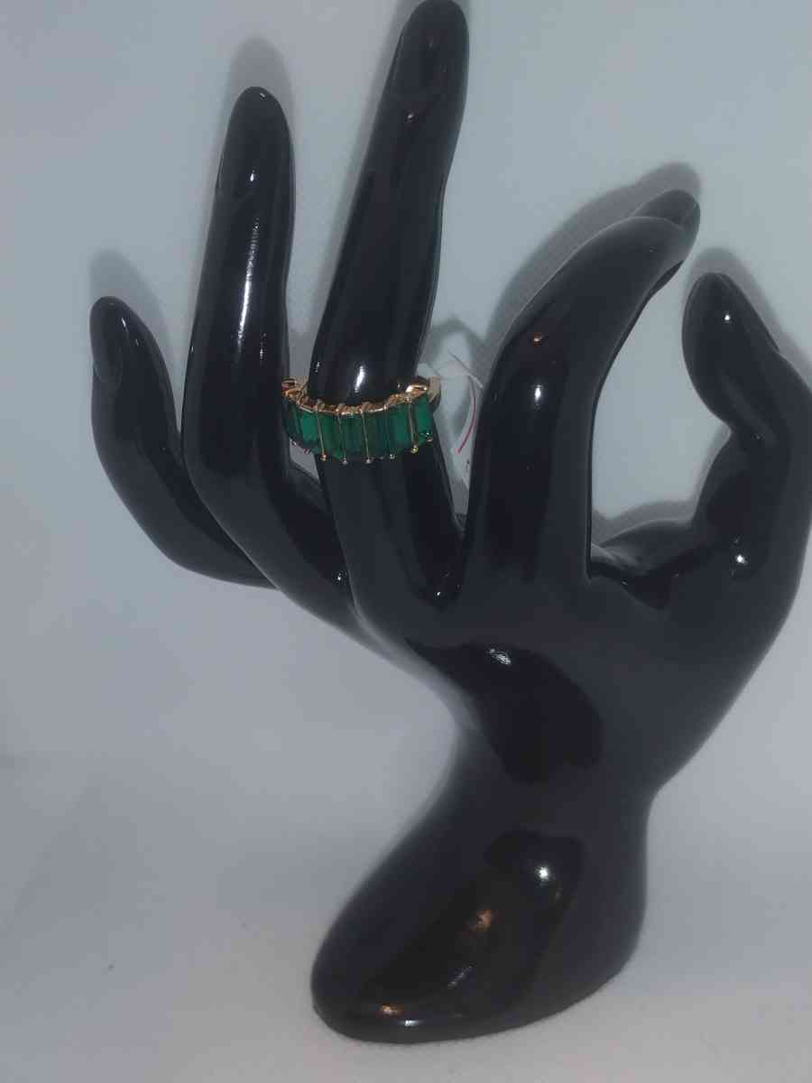 Straight Green Chic Rhinestone Ring - Roanoke, Virginia - FleaMarketBay