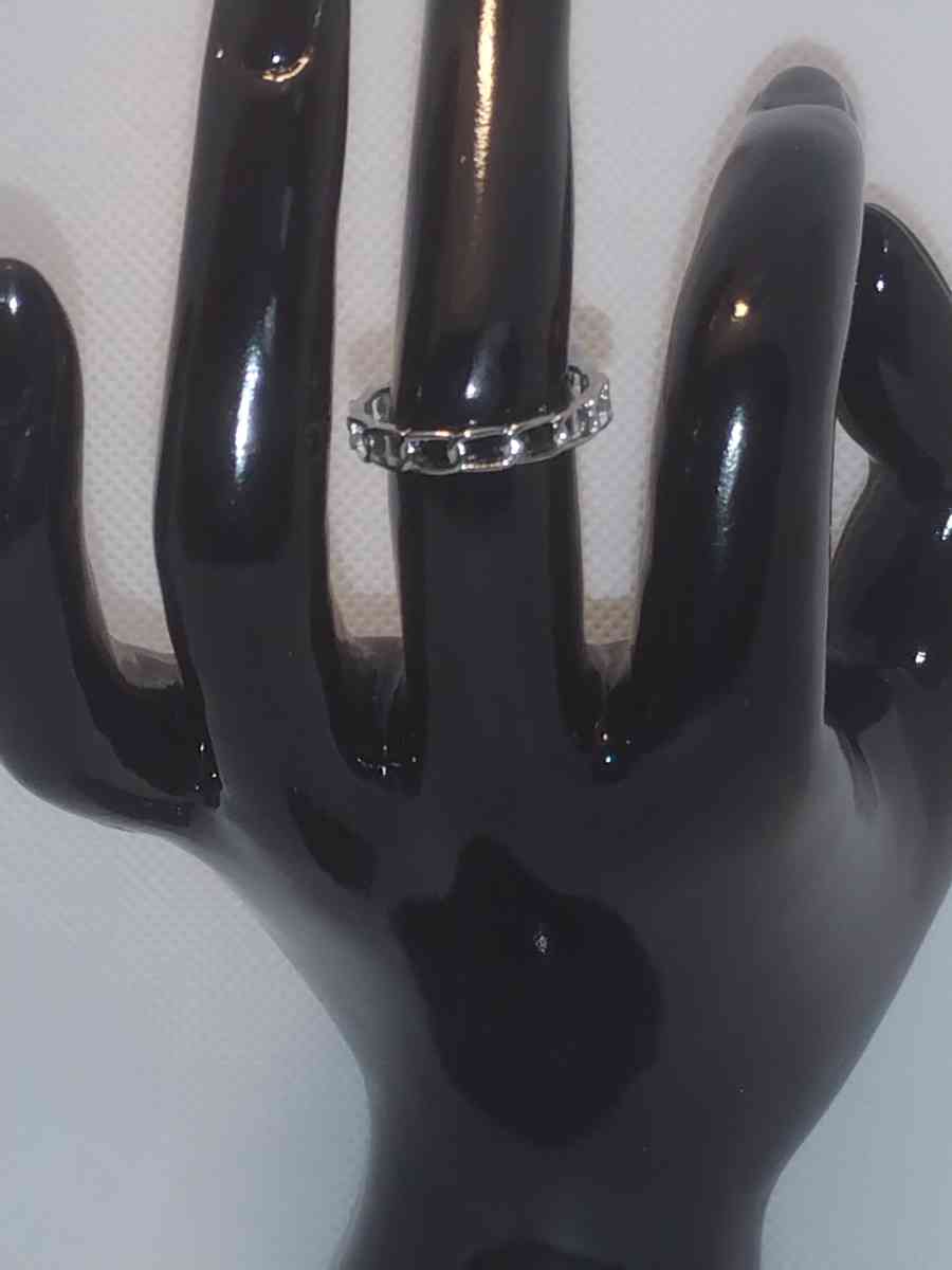 Chain Style Retro Geometric Ring - Roanoke, Virginia - FleaMarketBay