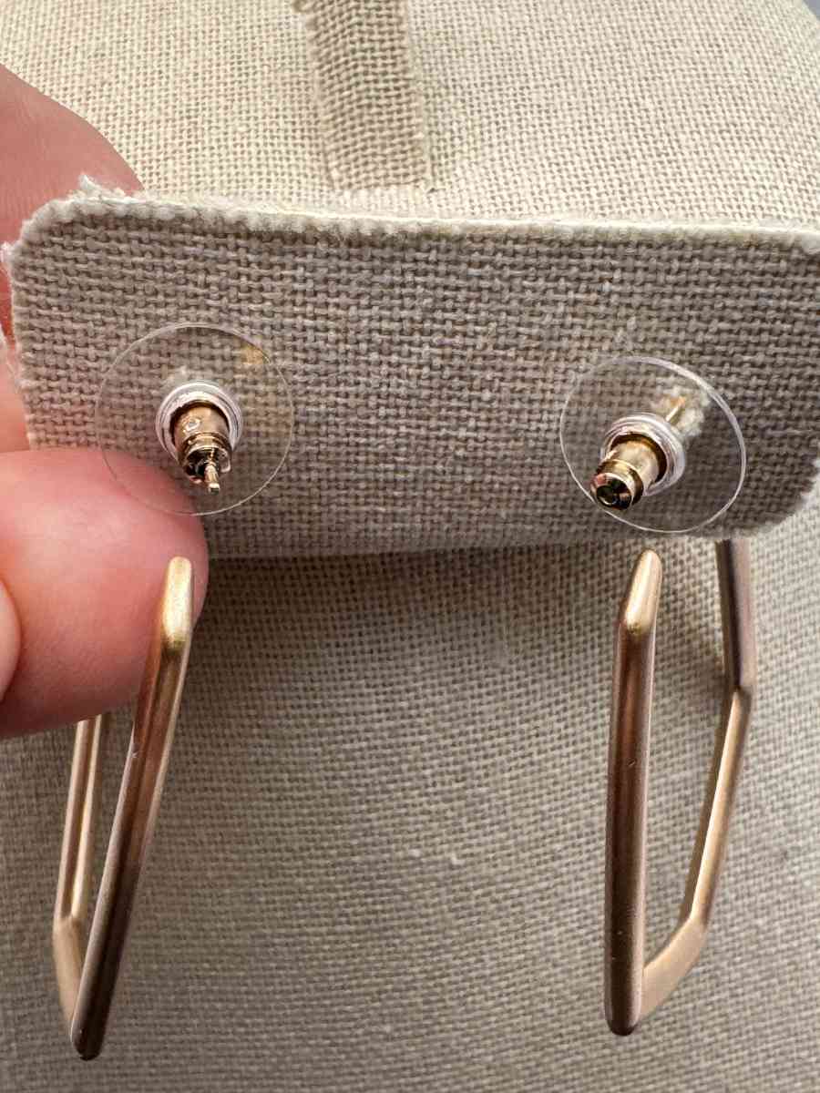 2015PITT Kendra Scott Lonnie Rose Gold Plated Over Brass Ang - Gallatin, Tennessee - FleaMarketBay