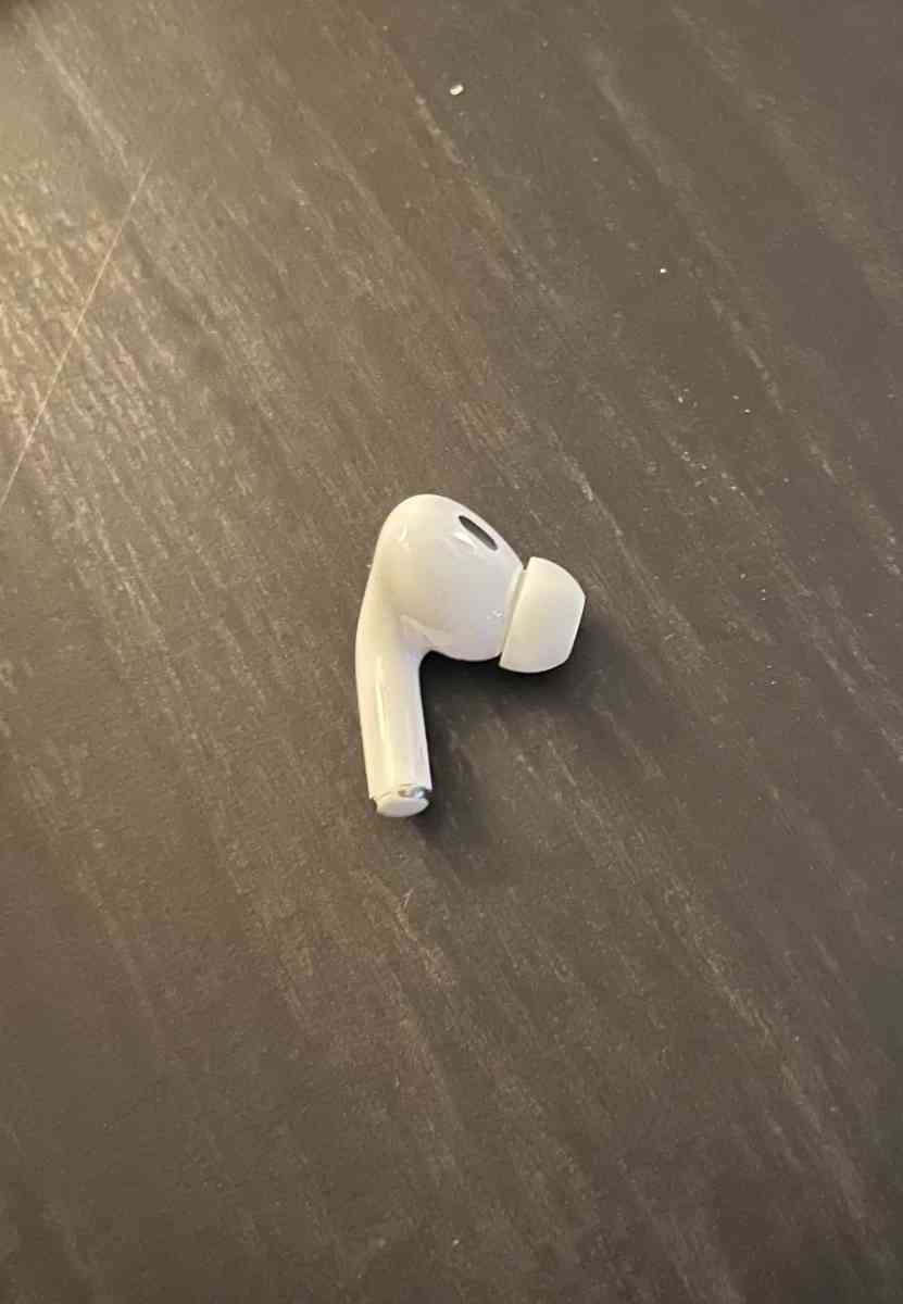 Airpods Gen 2 - Springboro, Ohio - FleaMarketBay