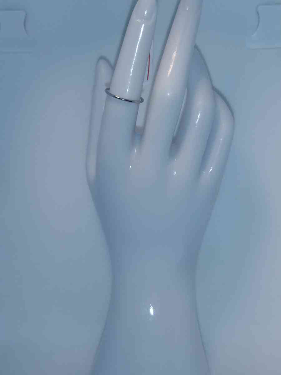 Simple Band Retro Geometric Ring - Roanoke, Virginia - FleaMarketBay