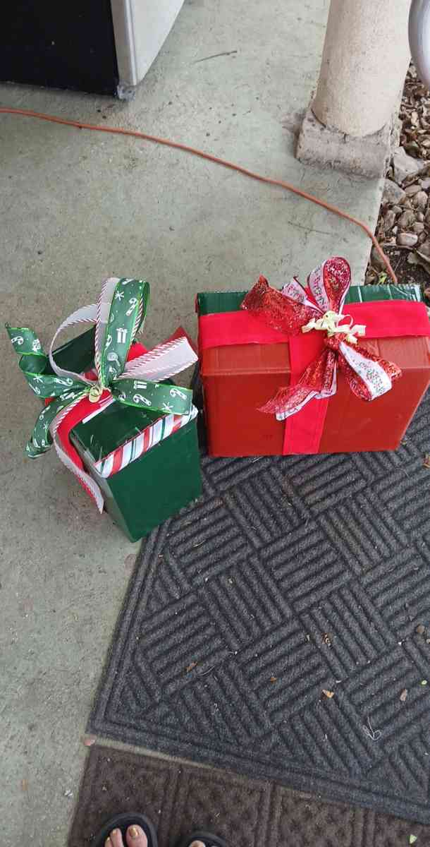 xmas lights installing - San Antonio, Texas - FleaMarketBay