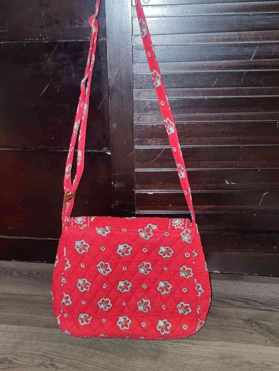 Vera Bradley Red Paisley Bandana Crossbody Bag - Kokomo, Indiana - FleaMarketBay